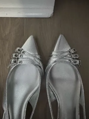 Silver kitten heels thumbnail 2
