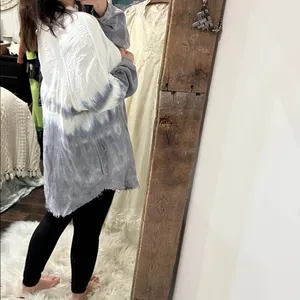 FANTASTIC FAWN Women's Blue & White ombré Button-Up Top size medium oversized w thumbnail 3