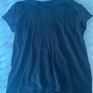 Black Swiftly Tech Short Sleeve Tshirt thumbnail 1