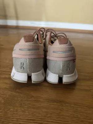 Running Shoes thumbnail 5