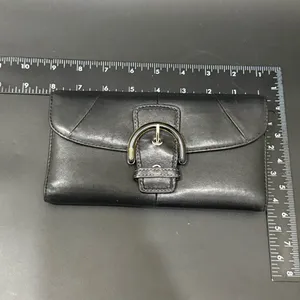 Vintage COACH Soho Black Leather Buckle Trifold Wallet thumbnail 7