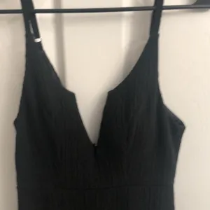 Hello Molly deep V black ribbed dress thumbnail 2