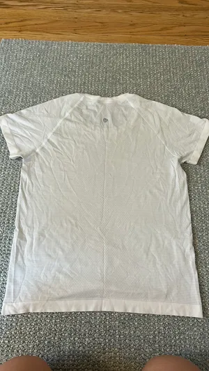 Lululemon White Swiftly Tech Short Sleeve 2.0 thumbnail 2