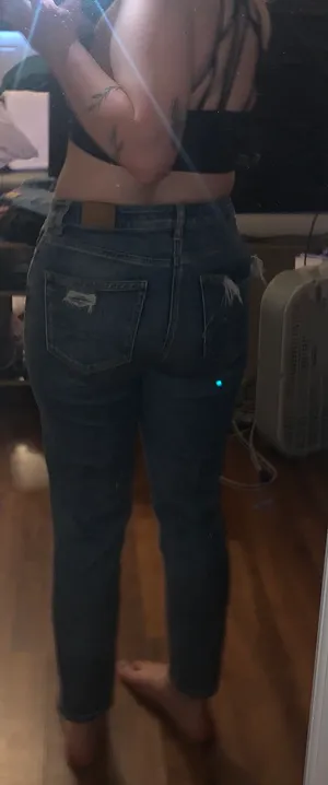 Outfitters High Rise Jeans thumbnail 6