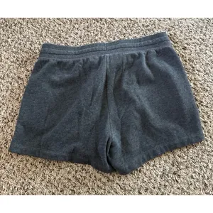 Amazon Essentials Women's Gray Sweat Shorts Size Medium‎ thumbnail 5