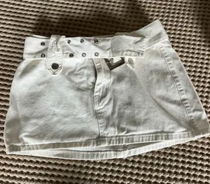 SHEIN White High-Rise Belted Denim Skort thumbnail 1