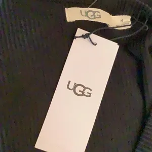 UGG Size Medium Black Ribbed Three Button Long Sleeve Top. New With Tags. thumbnail 7