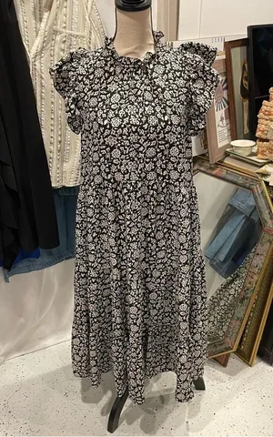Adorable Black and white floral boho ruffle maxi dress pinch thumbnail 1