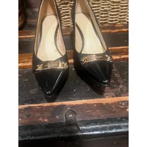 Coach Black Leather Patent Cap Toe Pumps 7.5 Y2K Office Siren Heels thumbnail 4