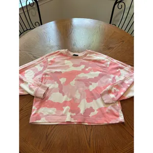 Adidas Womens Pink Camo Cropped Sweatshirt 3-Stripe Pullover Large DA28190 thumbnail 2