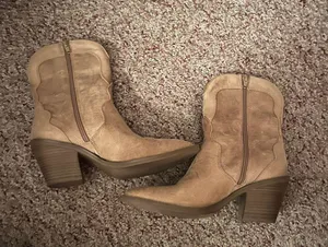 Target Boots thumbnail 1