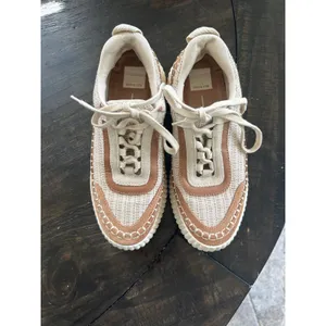 Dolce Vita Dolen Cream Tan Suede Knit Platform Sneakers Women Shoes GUC size 8.5 thumbnail 2
