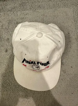 Starter Vintage 1999 NCAA Basketball March Madness Final Four UCONN Huskies Logo Hat thumbnail 3