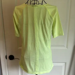 Lululemon swiftly tech neon, yellow striped shirt thumbnail 4
