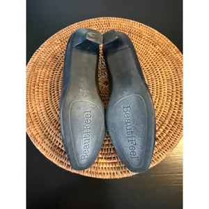BeautiFeel Black Leather Cap Toe Kitten Heel Loafers‎ Shoes Womens Size 40 thumbnail 8