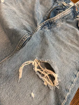 ZARA Ripped Straight-Leg Jeans thumbnail 5
