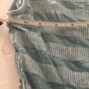 FINAL MARKDOWN Unique crochet back top Size undefined thumbnail 4