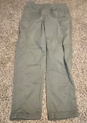 Eddie Bauer Womens Olive Green Pull On Elastic Waist Straight Leg Pants Size‎ 8 thumbnail 1