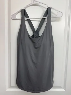 Halara Gray Crisscross Back Athletic Tank Built In Bra Women’s Medium thumbnail 3