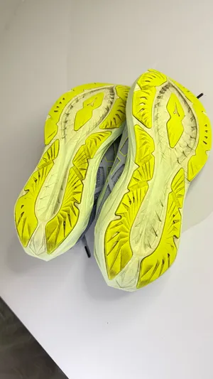 ASICS Running Shoes NOVABLAST 4 Women’s Size 10 thumbnail 7