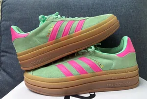 Women’s Adidas Gazelle triple stacked size 8.5 thumbnail 1