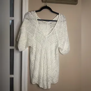 Dress Barn cream crotched lightweight v-neck top sweater woman’s Large EUC thumbnail 3