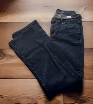 Old Navy Curvy Bootcut Jeans thumbnail 1