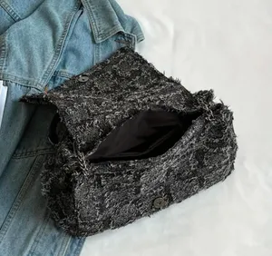 Elegant,fashionable classic shoulder chain bag thumbnail 3