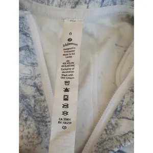 Lululemon Light Blue Marble Ebb To Train Full Zip Jacket Size 6 thumbnail 2