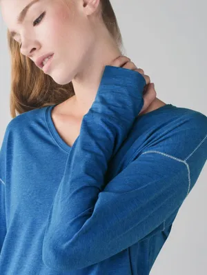 Lululemon Weekend Long Sleeve Heathered Pipedream Blue thumbnail 2