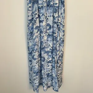 Abercrombie NWT Blue Floral Flowy Crinkle Maxi Dress thumbnail 7