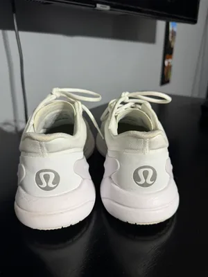 Lululemon shoes thumbnail 3