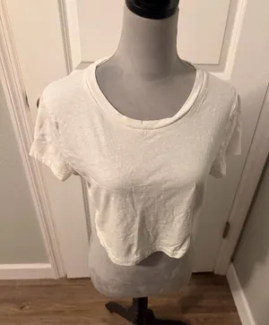 Aeropostale White Cropped 90’s Slim Kate Tee, Sz L thumbnail 1