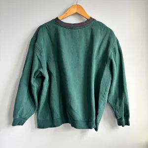 Vintage Dr. Seuss Brand Mister Grinch Embroidered Sweatshirt V Neck Size Unknown thumbnail 3