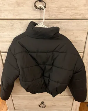Black Puffer Amazon thumbnail 2