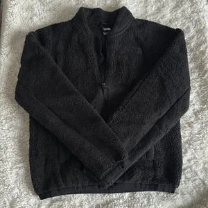 Women’s North Face Sherpa Zip up thumbnail 2