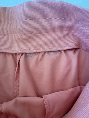Old Navy Women’s Relaxed Dynamic Fleece Short thumbnail 3