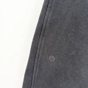 Lululemon Women Black ASU Figure Skating Team Scuba Fleece Jogger Pants Size 6 thumbnail 6