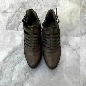 VOLATILE Booties Womens‎ 6.5 Brown McKenna Strappy Ankle Boots thumbnail 5