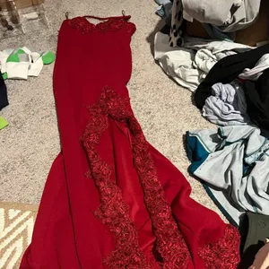 Hello Molly Svelte Lace Embroidered Maxi Dress | Red size 6‎ thumbnail 7