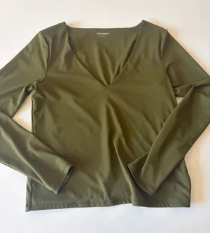 Old Navy Active Womens Olive Green cropped long sleeve workout V neck top medium thumbnail 1