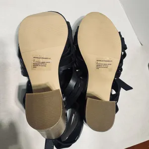 Steve Madden Madden Girl Black Strappy Sandals sz 8 faux leather block heels Ransley thumbnail 5