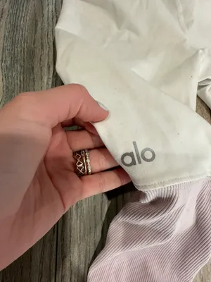 Alo Leggings thumbnail 4