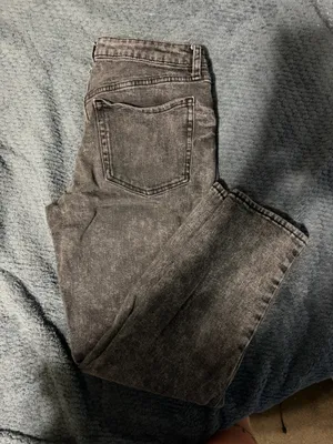 Old Navy Jeans  thumbnail 2