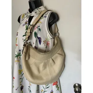 COACH Women's Large Tan Leather Shoulder Bag thumbnail 8