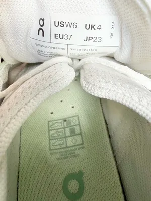 NEW ON Cloudnova, Women’s Size 6 White/White/green thumbnail 14
