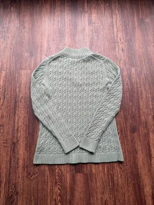 LL Bean Women’s M Sage Green Cotton Cable Knit Sweater Notch V-Neck Pullover thumbnail 3