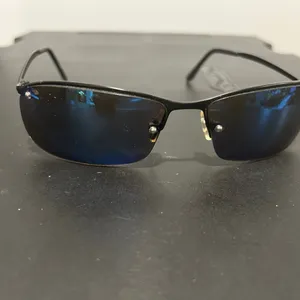 Stylish Black and Blue Sunglasses thumbnail 8