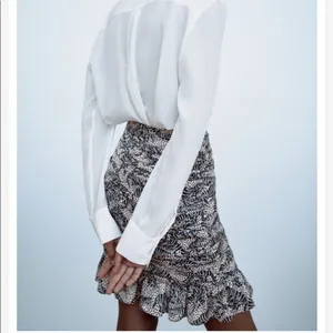 Zara ruffle mini skirt thumbnail 3
