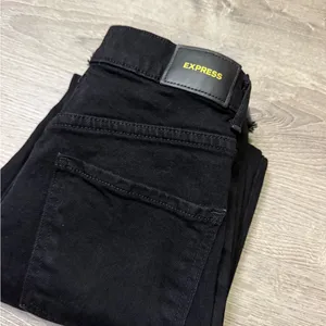 •EXPRESS• HIGH RISE STRAIGHT ANKLE JEANS thumbnail 2